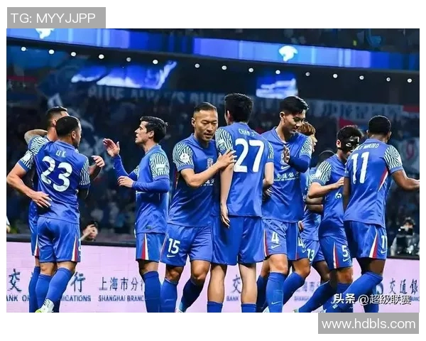 中超联赛新赛季揭幕 强强对话激烈竞争 展望未来足球发展新机遇